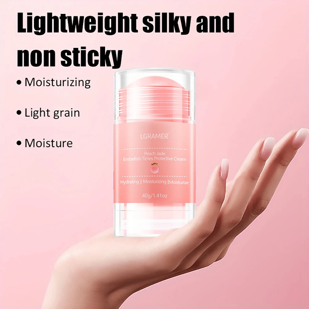 LGRAMER Peach Hand and Foot Cream Deeply moisturizes and nourishes the skin of the feet, gentle and non-irritating / anti-crack.